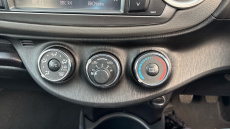 Toyota Yaris 1.0 VVT-i TR 5dr Petrol Hatchback